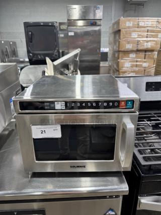 Solwave 180MWHD21 stainless steel commercial microwave, 1,800W, with USB port. Excellent condition, keypad controls, lightly used.