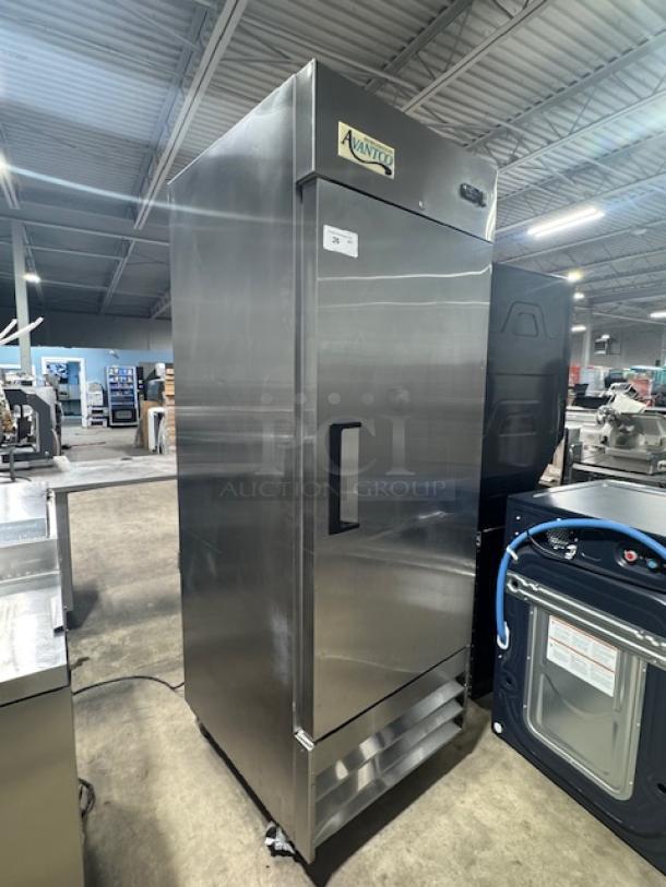 Avantco A-23R-HC 29" solid door reach-in refrigerator, almost new condition, stainless steel, model 178a23rhc.