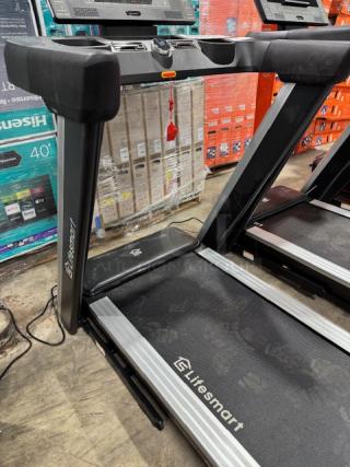 Lifesmart TM4500 PowerTouch™ Treadmill in excellent condition, features digital display, sturdy frame, and branded belt.