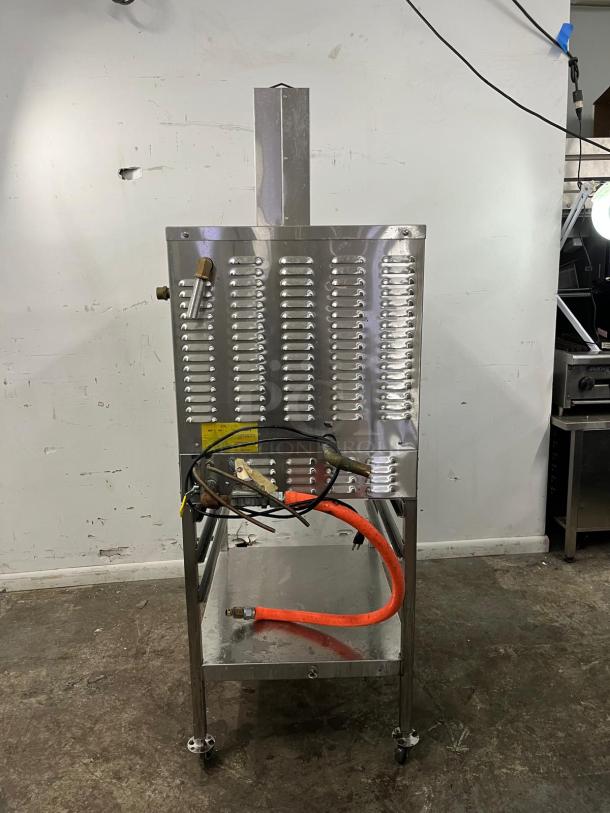 SOLARIS SX-5GR natural gas convection steamer with cooling racks. Approx. 42,000-47,000 BTU. Good condition.