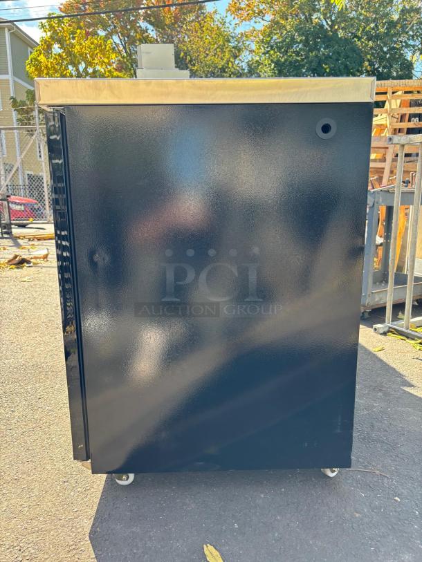 DUKERS DBB60 Kegerator Bar & Beverage Cooler, black, tested and working. Features mobility casters and sturdy construction.