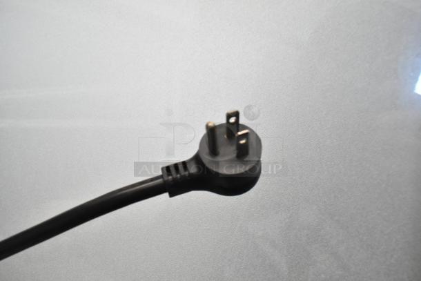 Power plug for 2021 True TSCI-600R-G-PH cooler. 115 volts, 1 phase, for commercial use, single door reach-in design.