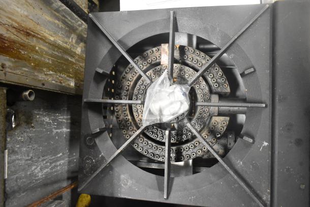 BRAND NEW Cooking Performance Group 351CPGSP18N Natural Gas Stock Pot Range, 80,000 BTU, minor scratches visible.