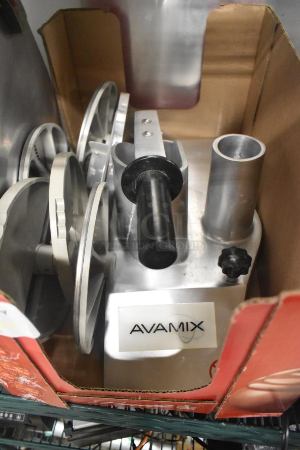 AvaMix 177CFP5D metal commercial food processor, continuous feed, 120 volts, 1 phase, includes blades, in good condition.