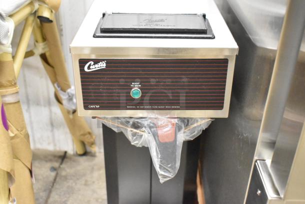 Brand new Curtis CAFE0AP10A000 stainless steel 2.2L airpot coffee brewer. Scratch and dent condition. 120V, 1 Phase.