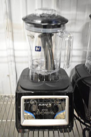Brand new AvaMix 928BX1100K blender, 3.5 hp, keypad control, adjustable speed, 48 oz Tritan container. Scratch and dent.