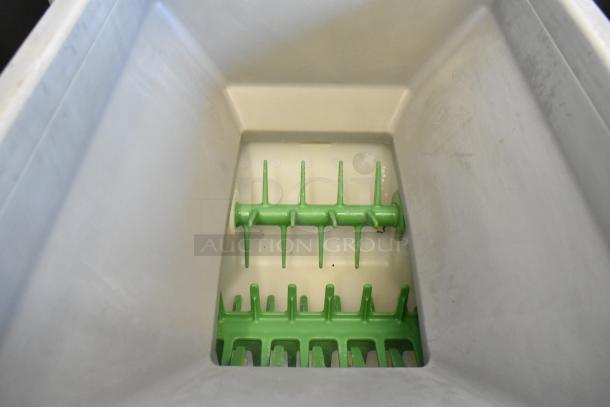 Autec Audio-Technica ASM865A sushi maker, stainless steel, green mixing blades visible. 120V, 1 phase, commercial use.