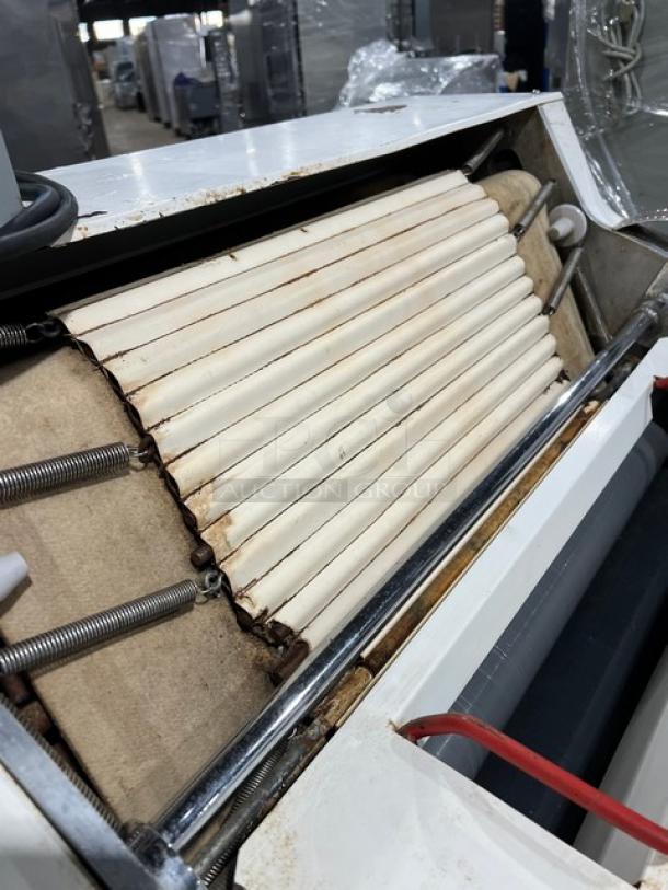 Merand Tenor2 Electric Dough Moulder, commercial-grade, tabletop model, visible rollers, used condition, 220V.