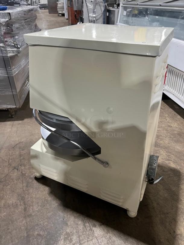 Morello commercial white electric pizza dough spinner, stretcher, press machine on legs, excellent condition.