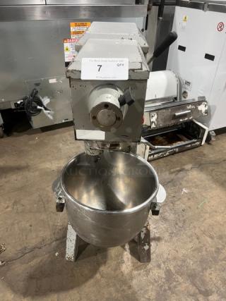 Univex SRM20 20 Qt. Planetary Mixer with stainless steel bowl, electric, 115V 1 phase, floor style, on legs, good condition.
