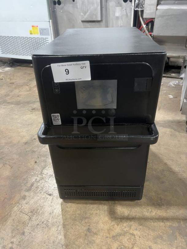 MerryChef Eikon E2S black electric rapid cook oven, late model 2022, 208/240V, 1 phase, countertop design, serial 2205213091077.