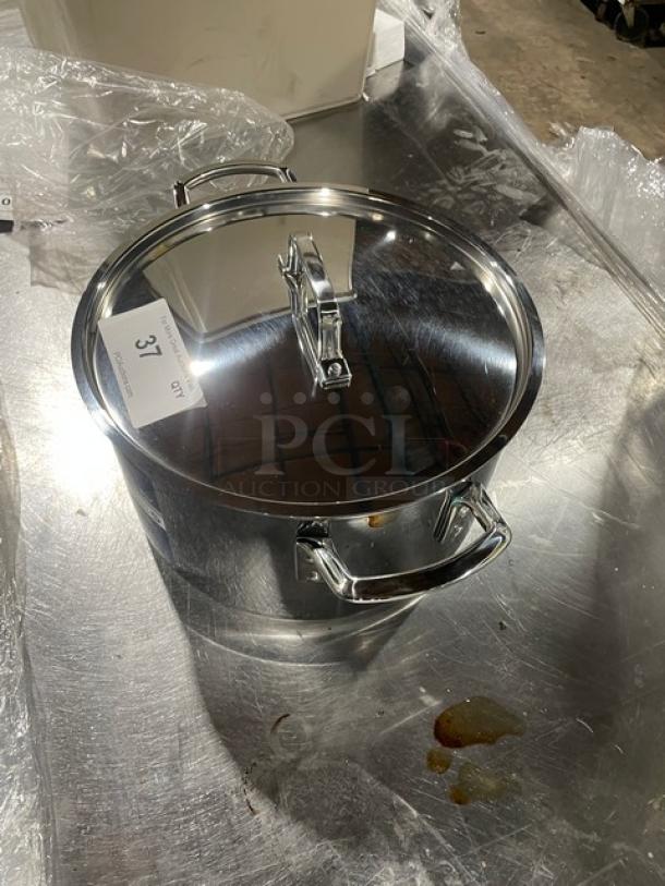 NEW Winco TGSP-16 16QT aluminum induction ready stock pot with lid, commercial grade, polished finish, pristine condition.