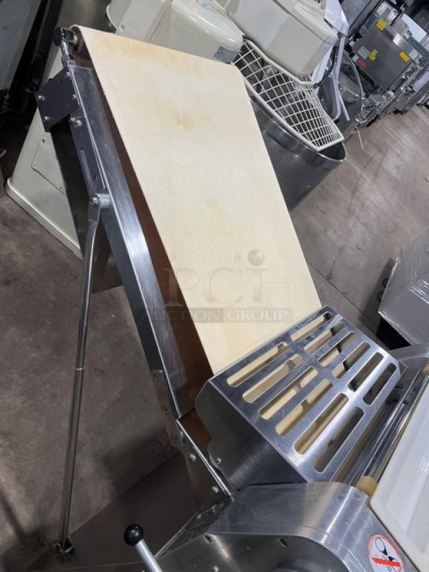 Jiade JDR520 stainless steel electric dough sheeter, model 2018, with adjustable rollers. Floor model, used condition.