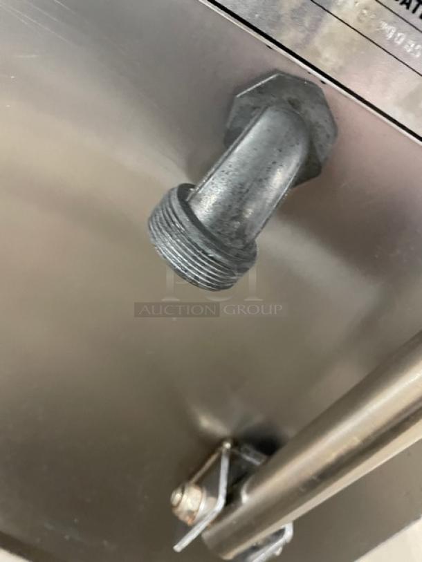 Jiade JDR520 stainless steel electric dough sheeter, late model, floor unit, 220V, features durable construction, visible serial number.