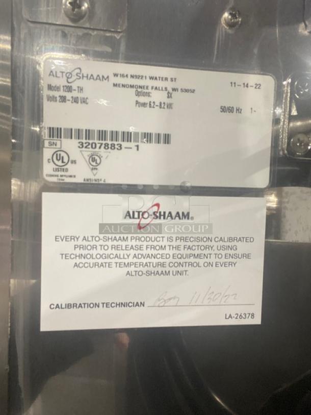 Alto-Shaam 1200-TH Halo Heat electric oven, stainless steel, half door, model 2022, SN: 3207883-1, on casters.