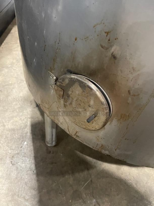 Groen AH/1-40 steam jacketed kettle, stainless steel, natural gas-powered, on legs, showing surface wear, SN: 49571.