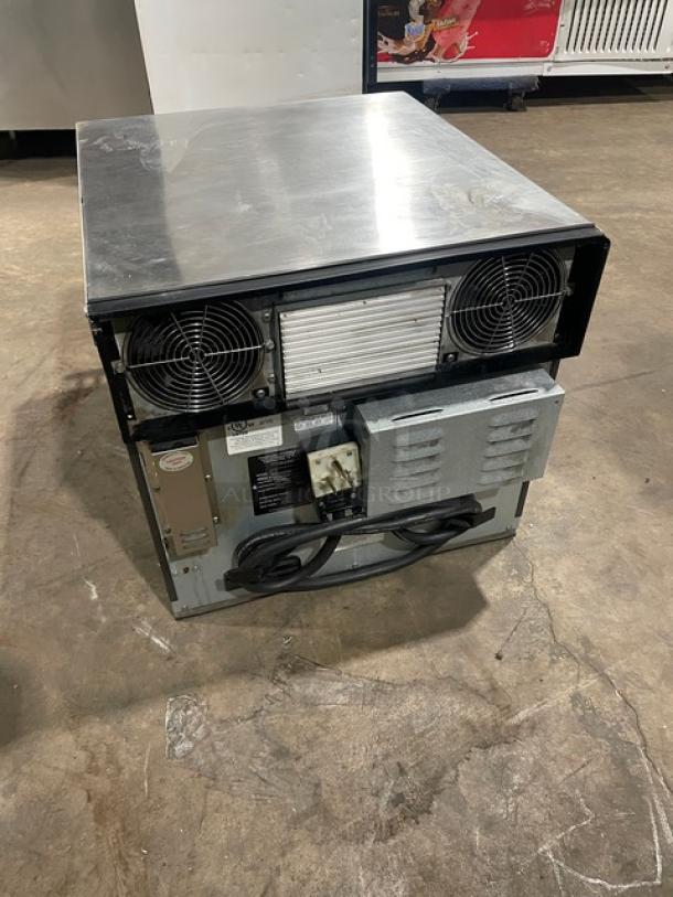 Turbochef I3 commercial stainless steel countertop ventless rapid cook oven, 208/240V, 1 phase, SN: I3-D00175, used condition.