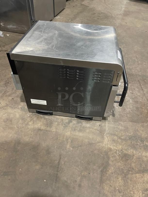 Turbochef I3 countertop electric rapid cook oven, ventless, stainless steel, 208/240V 1 phase, model I3-D00175.