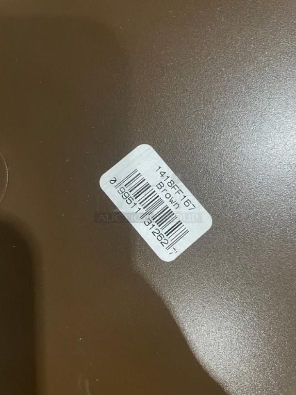 Cambro 1418FF167 brown 14"x18" fast food/serving tray, new condition, features a barcode label indicating model and color.