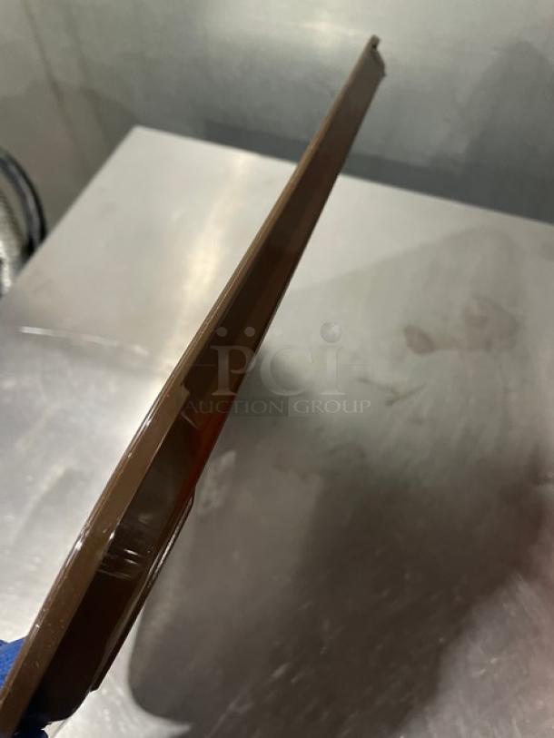 Cambro Commercial Brown 14"x18" Rectangular Tray, Model 1418FF167, new condition, durable, ideal for fast food service.
