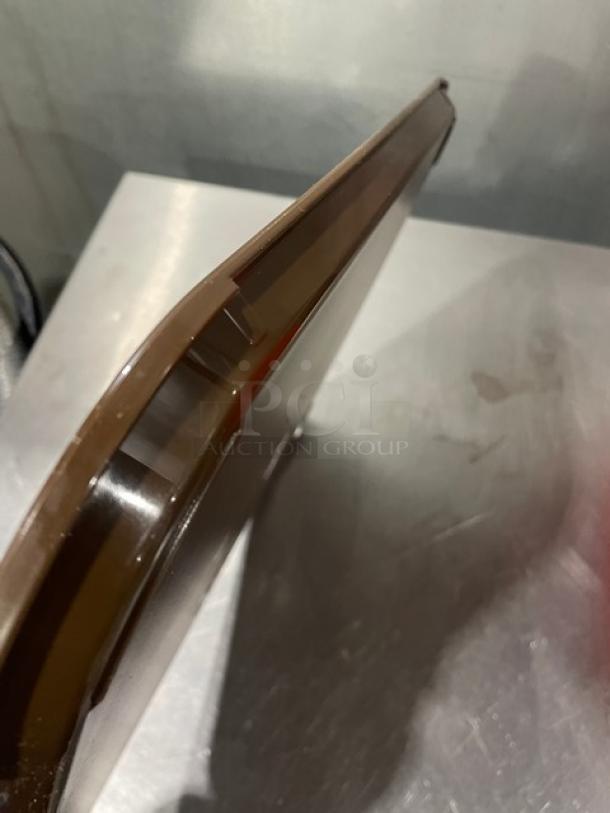 New Cambro 14"x18" brown rectangular fast food tray, Model 1418FF167, commercial-grade, pristine condition.