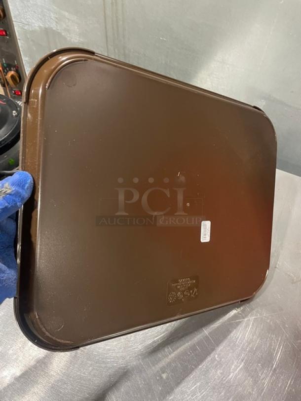 NEW Cambro 1418FF167 brown 14"x18" rectangular fast food tray, mint condition, commercial-grade, embossed branding.