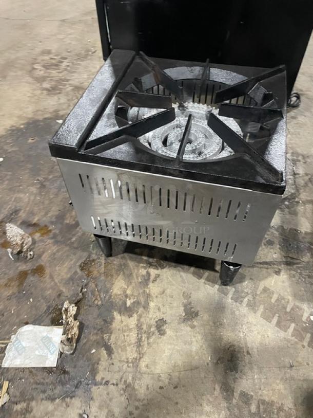 L&J Commercial Stainless Steel Natural Gas Stock Pot Range, Model OWST0182, with single burner and sturdy legs.