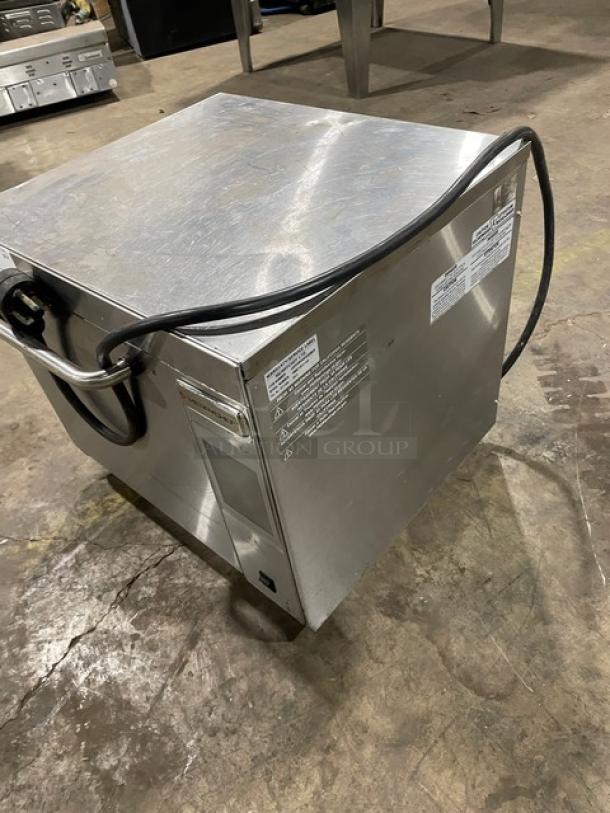 MerryChef Eikon E3 rapid cook oven, stainless steel, 2019 model, touchscreen, electric, 208/240V, good condition, serial 1906213091188.