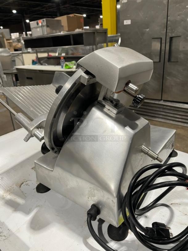 Backyard Pro 9" electric deli/meat slicer, model 554SL109E. Features stainless steel design, 120V, countertop use, includes power cord.