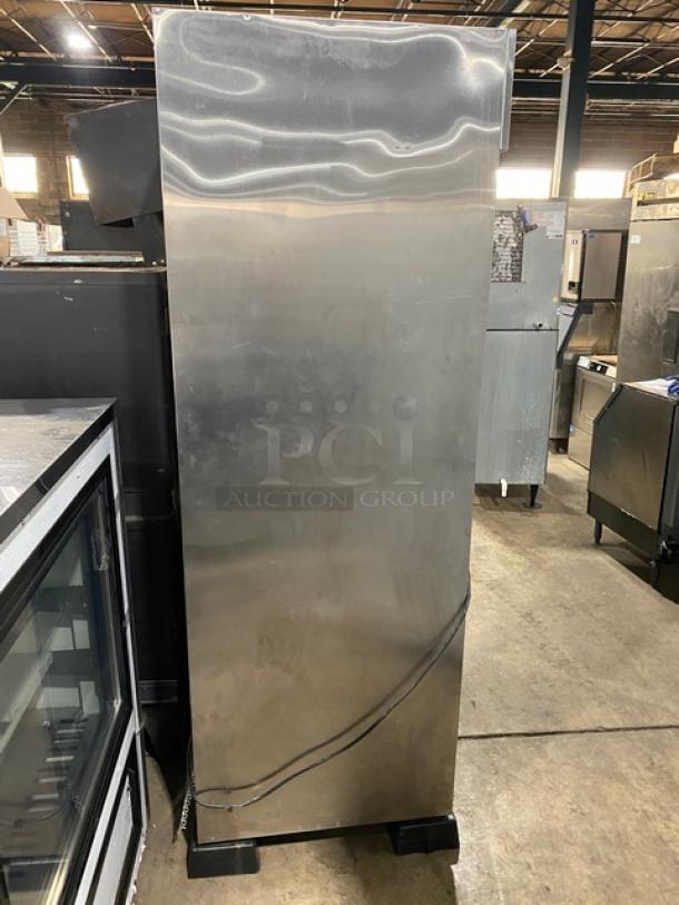 True Commercial Stainless Steel Grab-N-Go Merchandiser, Model TAC48LD, multi-tier, adjustable racks, 208-230V, on legs.