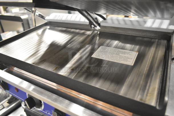 Brand new 2024 Globe GSGDUE10 stainless steel double panini press, 240V, 1 phase. Commercial countertop model.