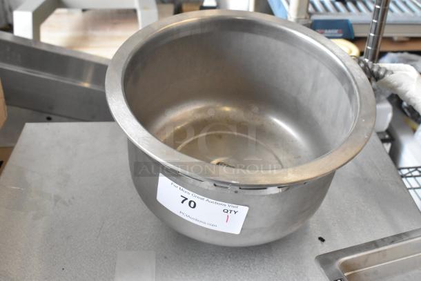 Wells Metal Commercial Round Drop In Food Warmer, electric, 120 volts, 1 phase. Good condition, auction tag visible.