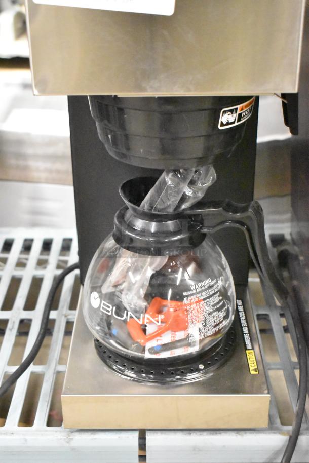 BRAND NEW 2021 Bunn VPR Stainless Steel Coffee Machine with pot, poly brew basket, 120V. Commercial single burner model.