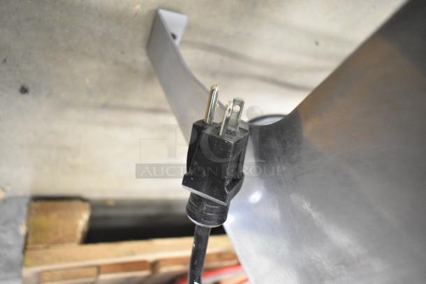 AvaMix 92866TB Blender plug view. Brand new, commercial 6.6-gallon capacity, 110V, 1-phase, metal construction.