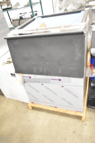 BRAND NEW SCRATCH AND DENT! 2024 Hoshizaki B-500SF Stainless Steel Commercial 30