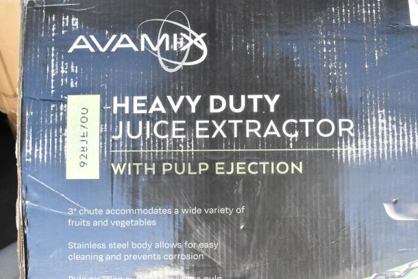 Brand new AvaMix 928JE700 juice extractor box, features stainless steel body, pulp ejection, 120V, 1 phase.