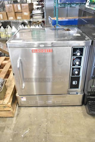 Blodgett Stainless Steel Commercial Gas Powered Half Size ConvectionO8ven w/ Solid Door, Metal Oven Racks and Thermostatic Controls. - Item #1225255