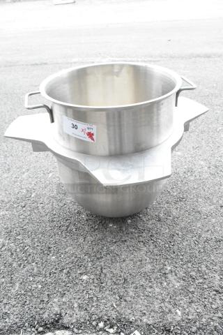 Brand new VBOWL40-80 40-quart metal mixing bowl, fits 80-quart mixers. Stainless steel, with handles, ideal for commercial use.