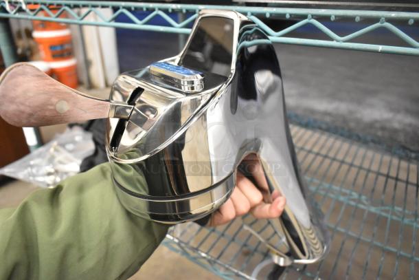 Brand new 2022 La Marzocco Modbar Espresso AV System with polished metal finish, wooden handle. Model MR. 10 EB.