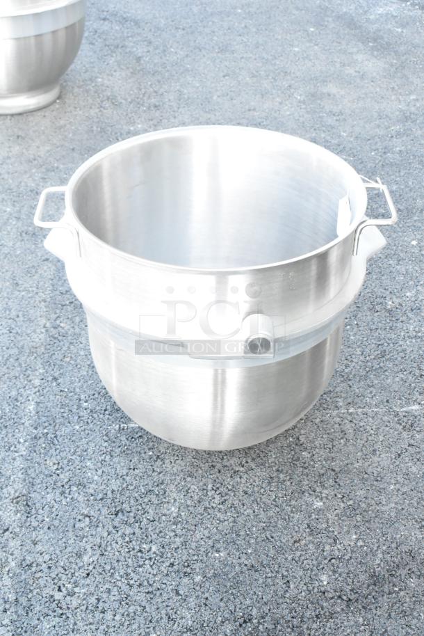 BRAND NEW Varimixer VBOWL-60 stainless steel 60 quart mixing bowl, commercial use, with handles, pristine condition.