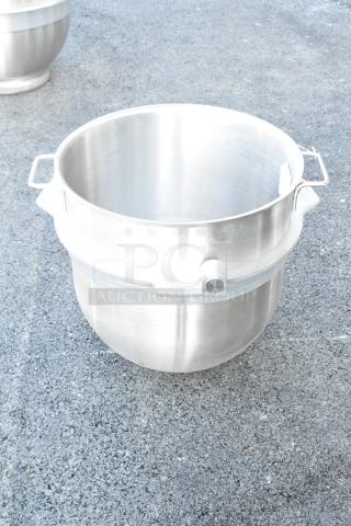 BRAND NEW Varimixer VBOWL-60 stainless steel 60 quart mixing bowl, commercial use, with handles, pristine condition.
