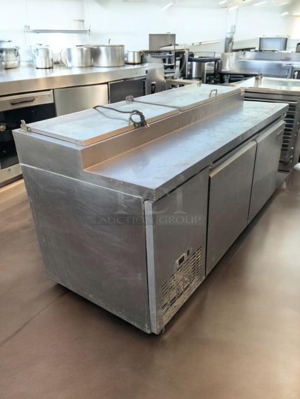 Kn’téra KRR70X refrigerated sandwich prep table in outstanding condition, stainless steel, fully tested and working.
