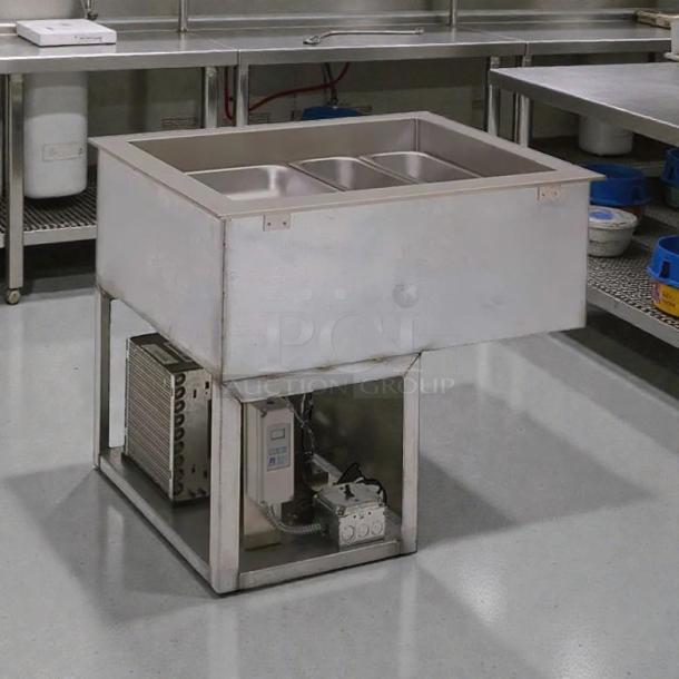 Wells RCP-7200 33" Drop-In Refrigerator with dual pan capacity, cold wall cooling, tested working condition, stainless steel.