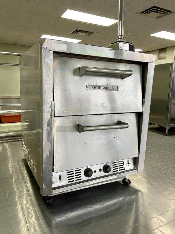 Bakers Pride P-44S electric countertop oven, 208V, 1 phase, 7200W, stainless steel, excellent condition, tested and working.