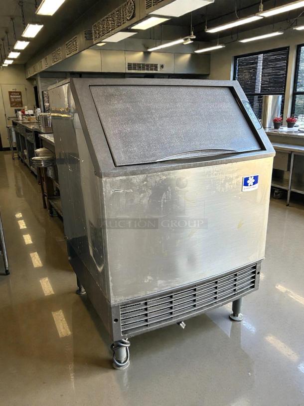 Manitowoc Ice UDF0140A undercounter ice machine, stainless steel, air-cooled, produces 135 lbs/day. Tested, working condition.