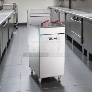 Great Condition - Vulcan 1VEG35M-1 Natural Gas 35-40 lb. Floor Fryer - Tested and Working! - Item #1224765