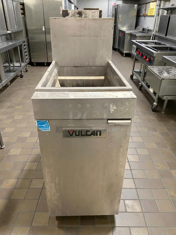 Vulcan 1VEG35M-1 natural gas floor fryer, 35-40 lb. capacity. Great condition, stainless steel, tested and working.