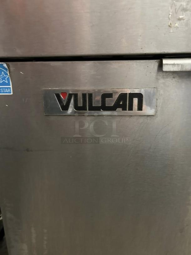 Vulcan 1VEG35M-1 natural gas floor fryer, marked with logo, stainless steel, capacity 35-40 lb, tested, great condition.