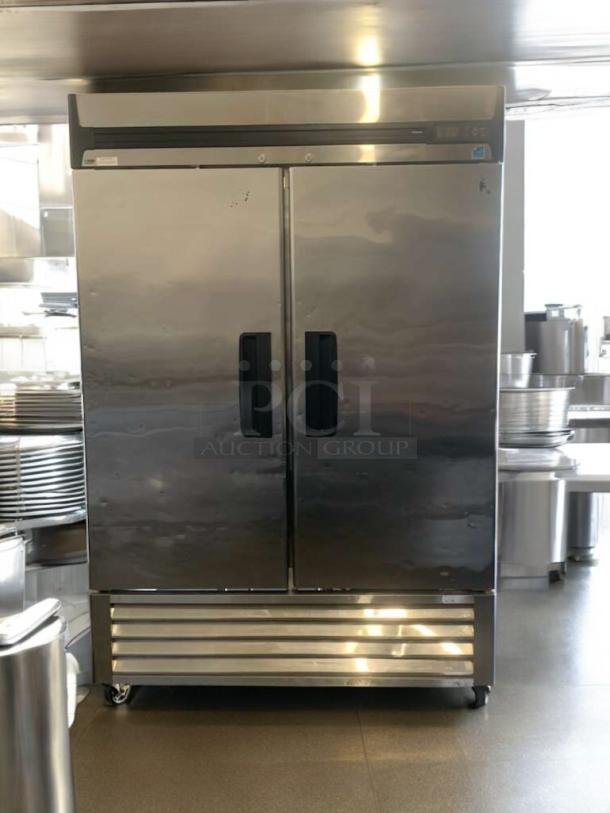 Turbo Air R49-S commercial reach-in refrigerator in superb condition, 115V, stainless steel, double doors, tested and working.