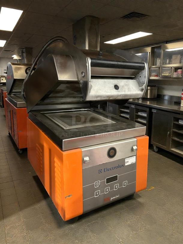 Electrolux Professional HSPPME Panini Grill-Melt, Model 603743, tested and working, in good condition with digital controls.